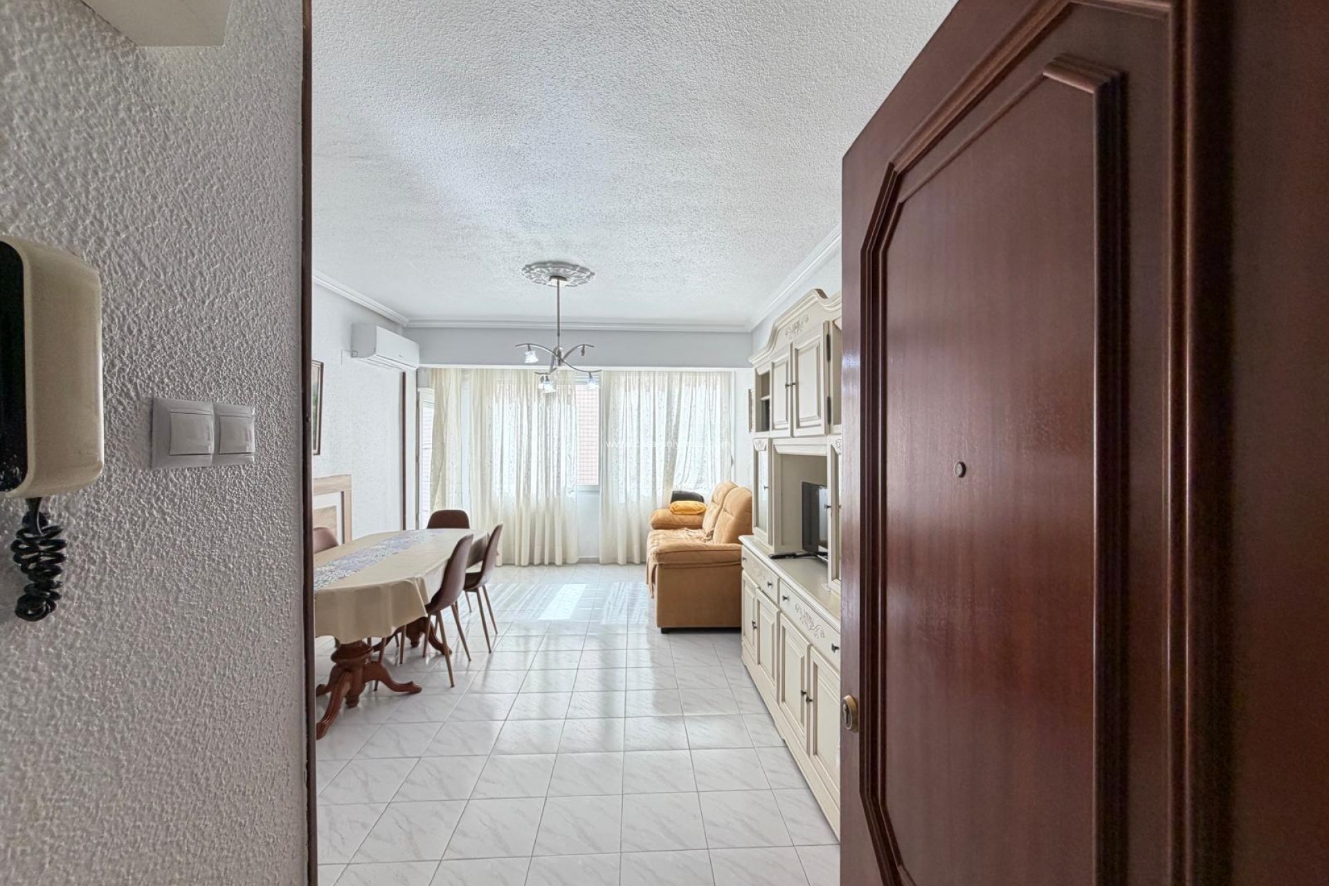 Resale - Apartment / flat - Torrevieja - Estacion Autobuses