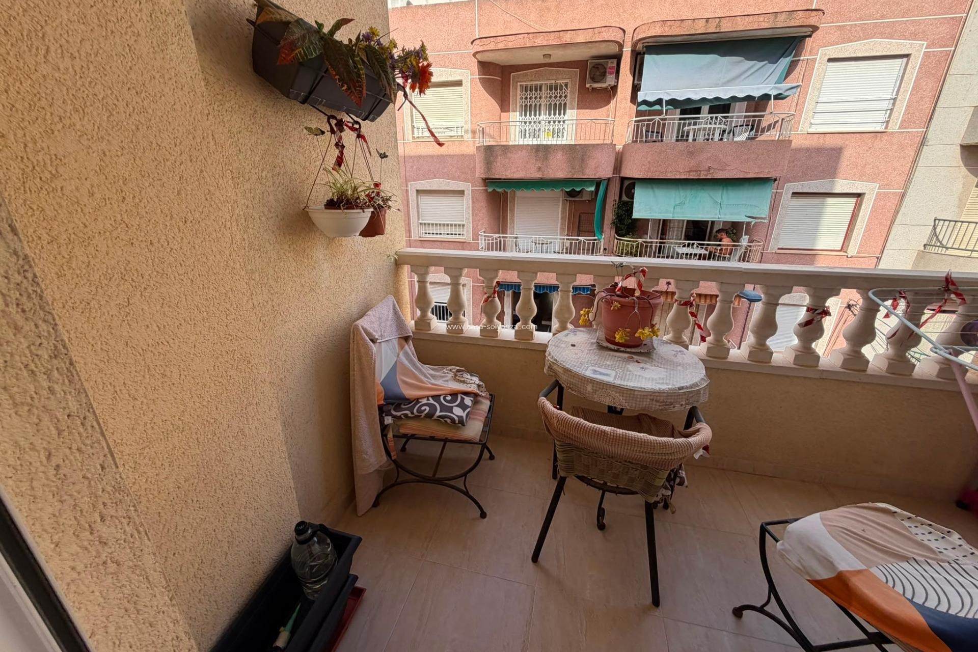 Resale - Apartment / flat - Torrevieja - Estacion Autobuses