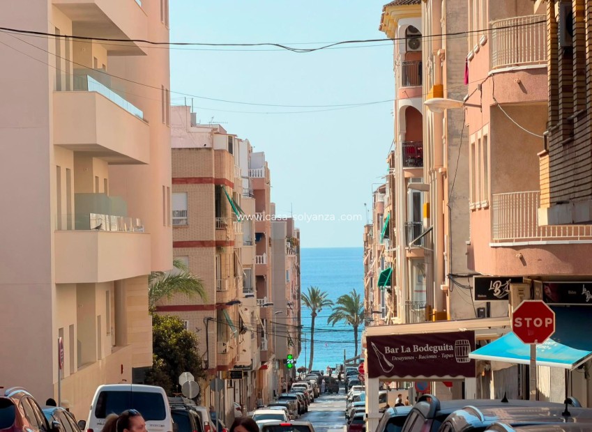 Resale - Apartment / flat - Torrevieja - Estacion Autobuses
