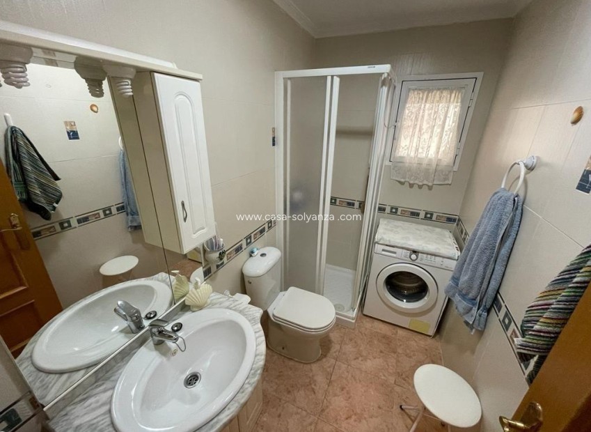 Resale - Apartment / flat - Torrevieja - Estacion Autobuses