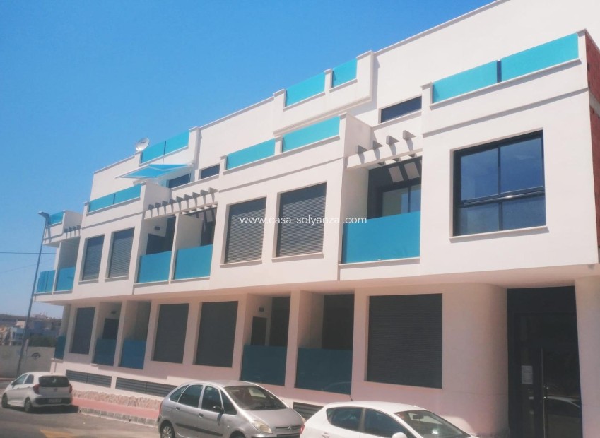 Resale - Apartment / flat - Torrevieja - Estacion Autobuses
