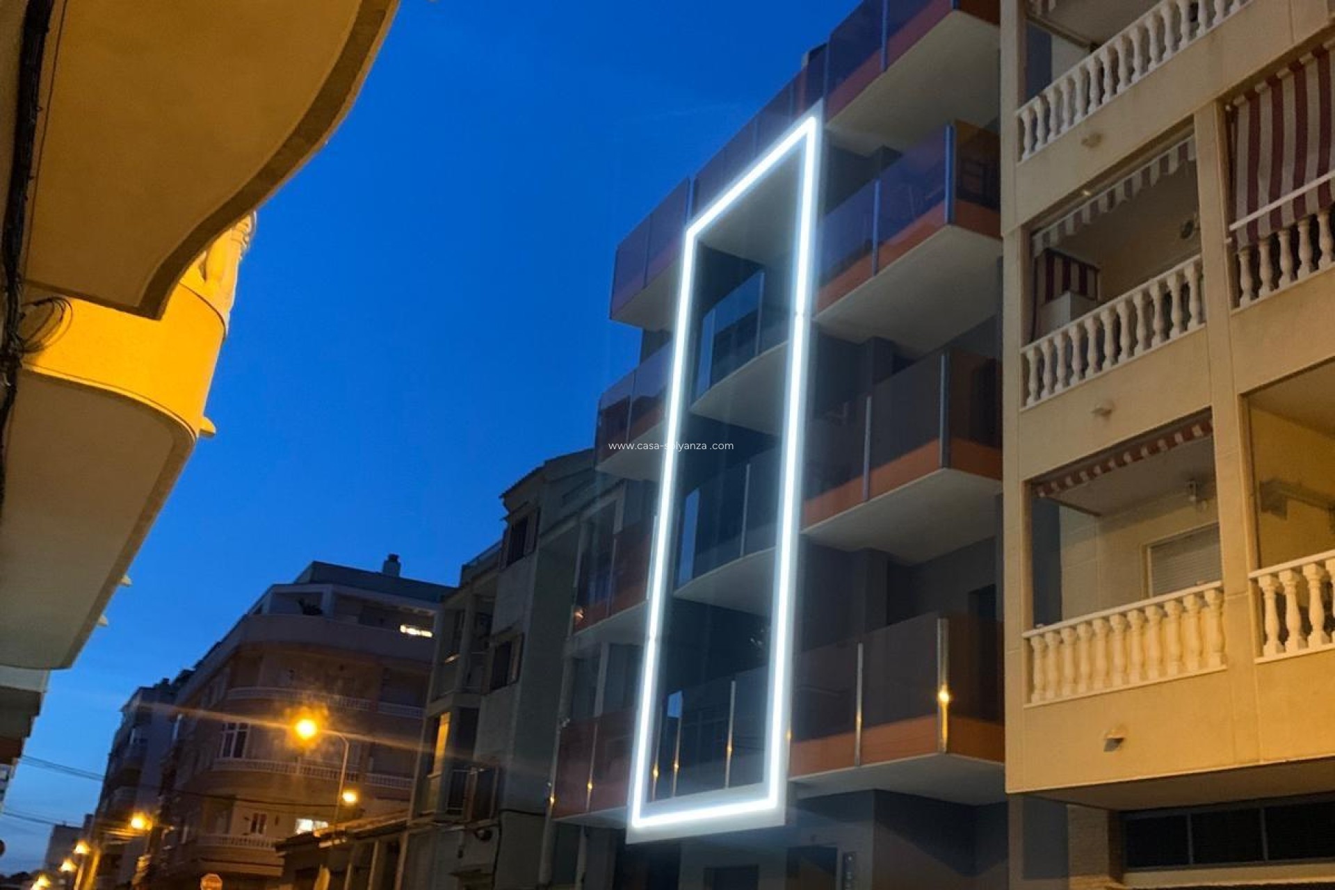 Resale - Apartment / flat - Torrevieja - Estacion Autobuses