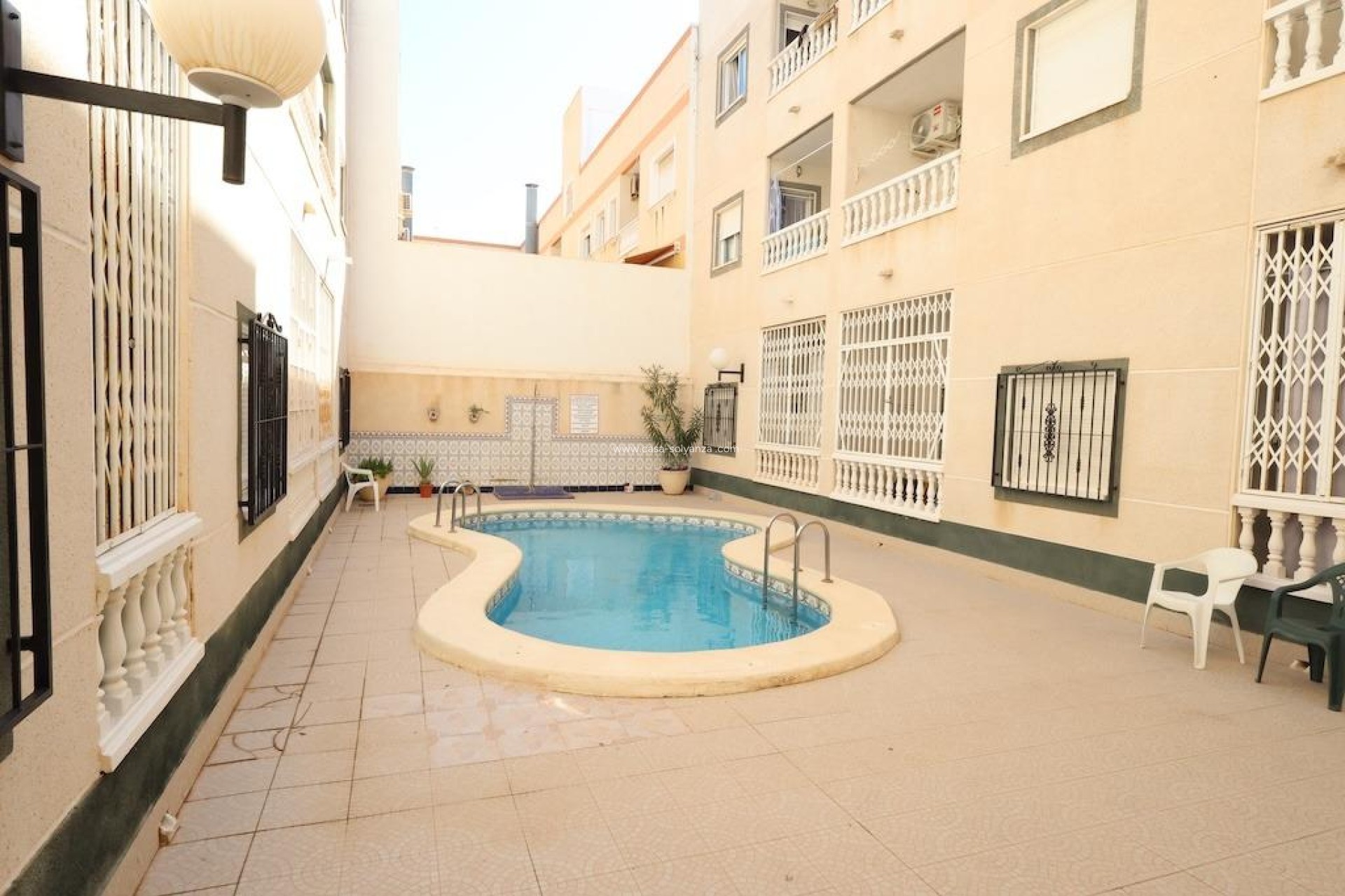 Resale - Apartment / flat - Torrevieja - Estacion Autobuses