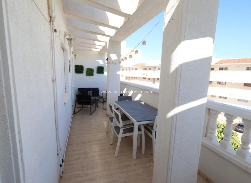 Resale - Apartment / flat - Torrevieja - Estacion Autobuses