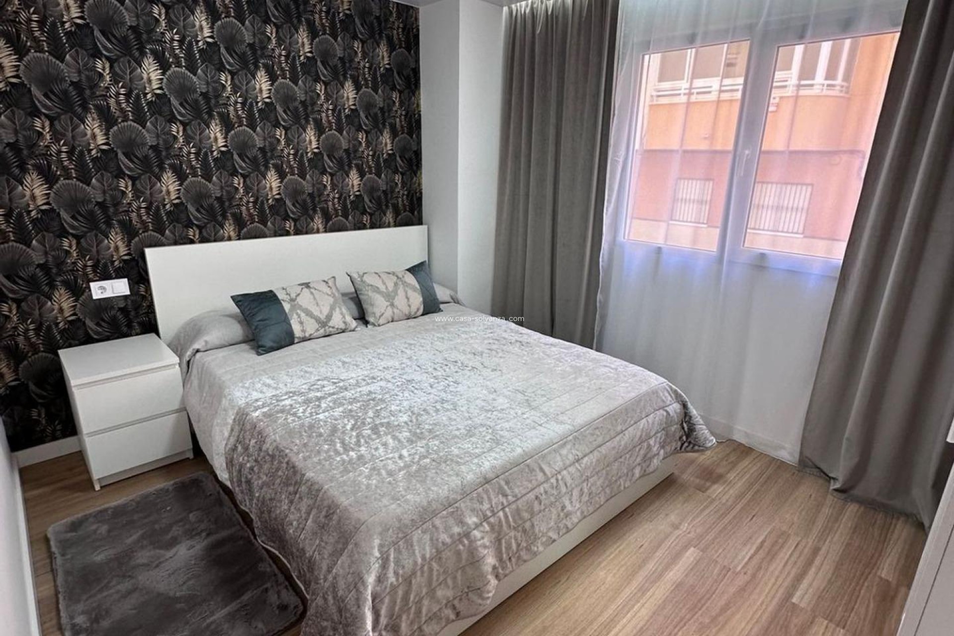 Resale - Apartment / flat - Torrevieja - Estacion Autobuses