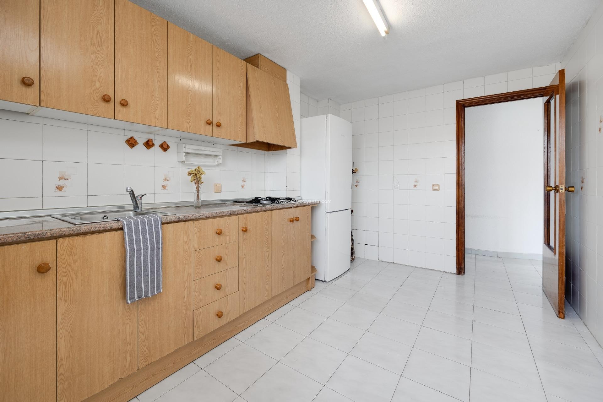 Resale - Apartment / flat - Torrevieja - Estacion Autobuses