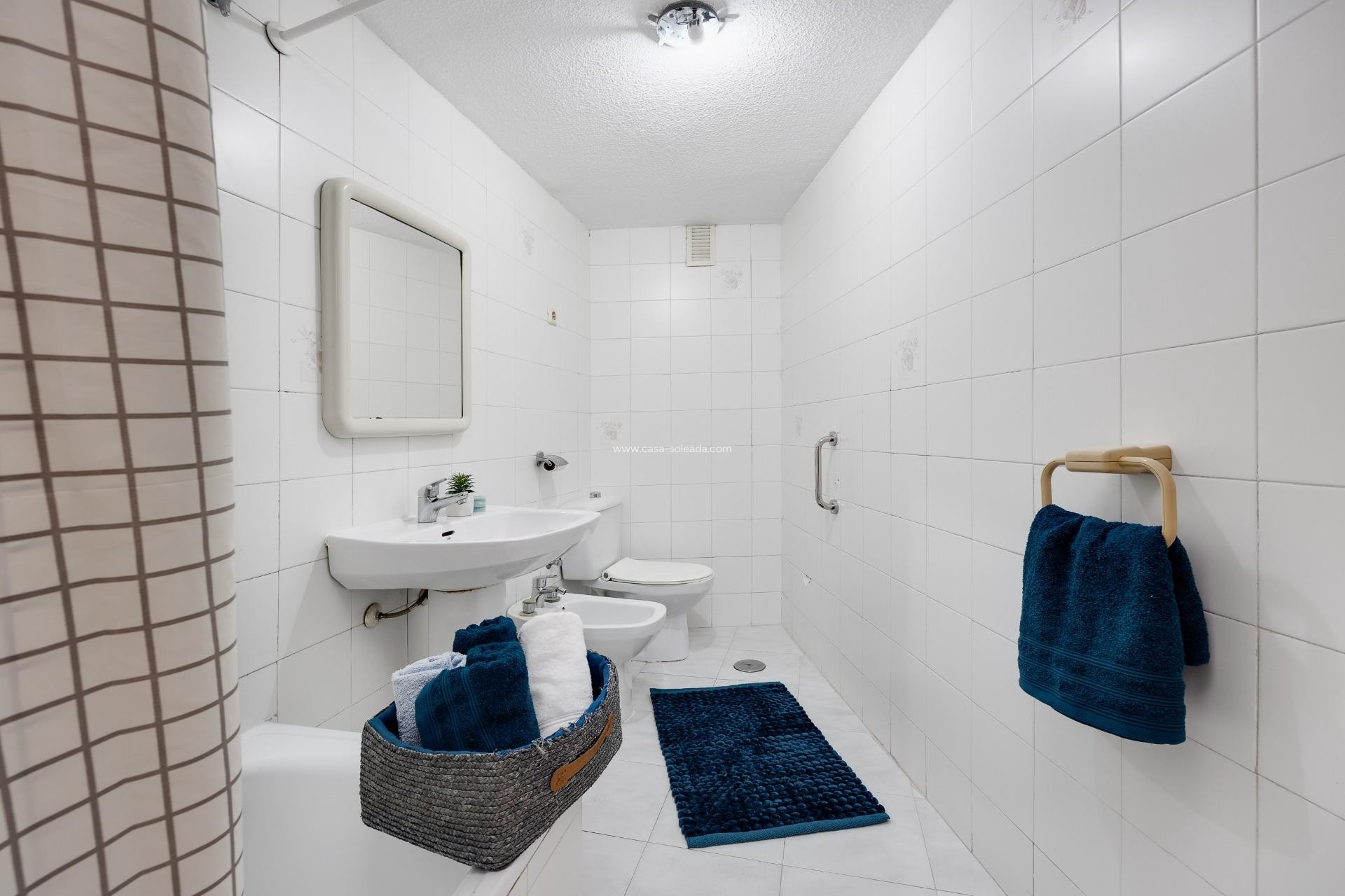 Resale - Apartment / flat - Torrevieja - Estacion Autobuses