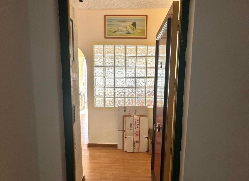 Resale - Apartment / flat - Torrevieja - Estacion Autobuses