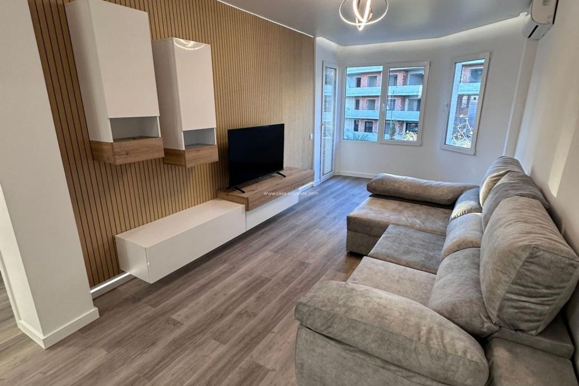 Resale - Apartment / flat - Torrevieja - Estacion Autobuses