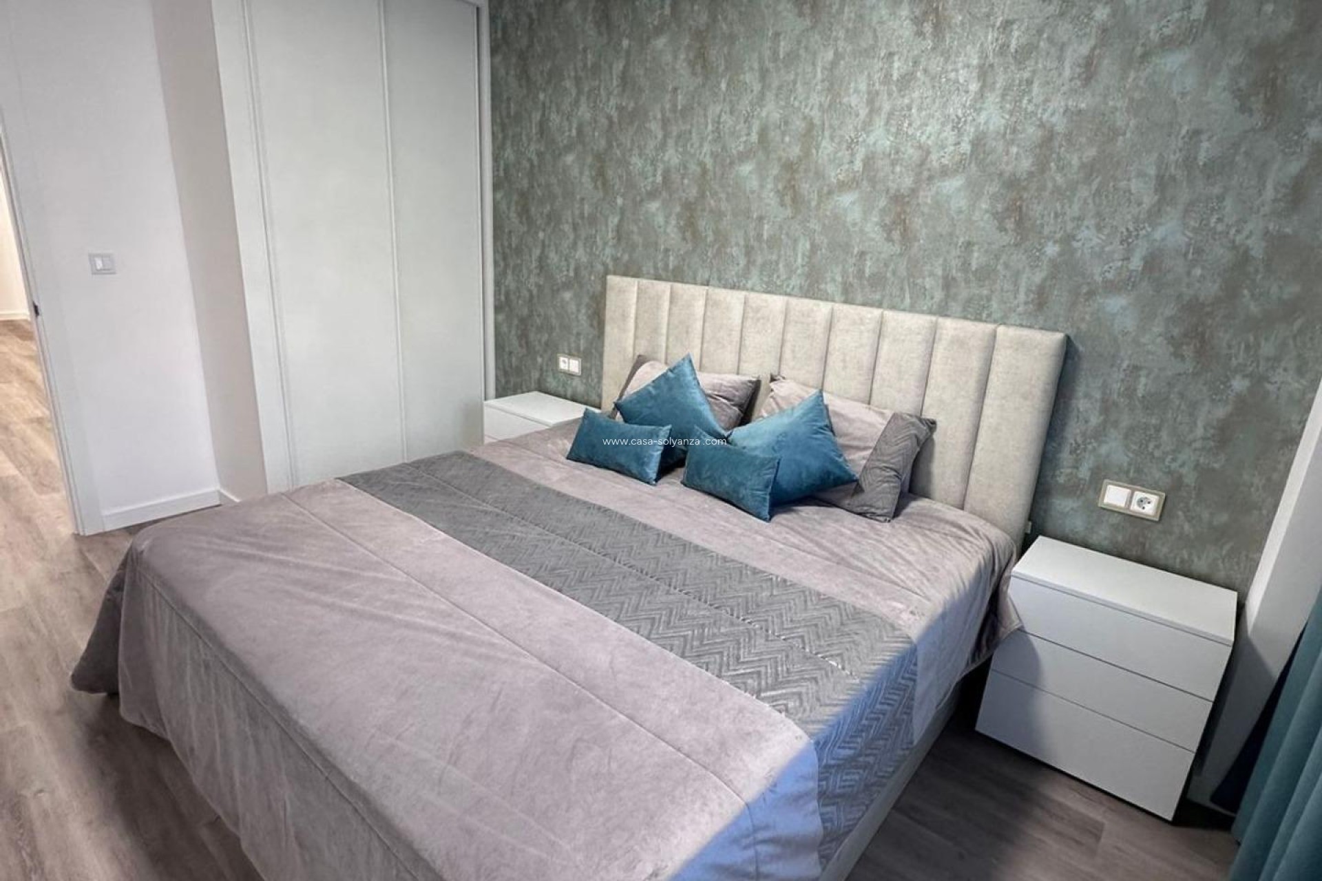 Resale - Apartment / flat - Torrevieja - Estacion Autobuses