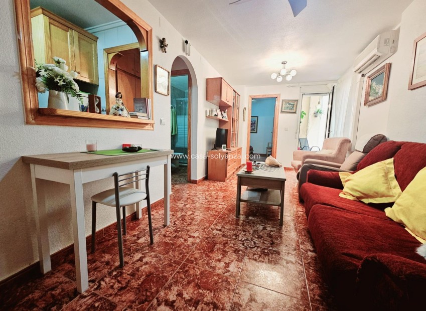 Resale - Apartment / flat - Torrevieja - Estacion Autobuses