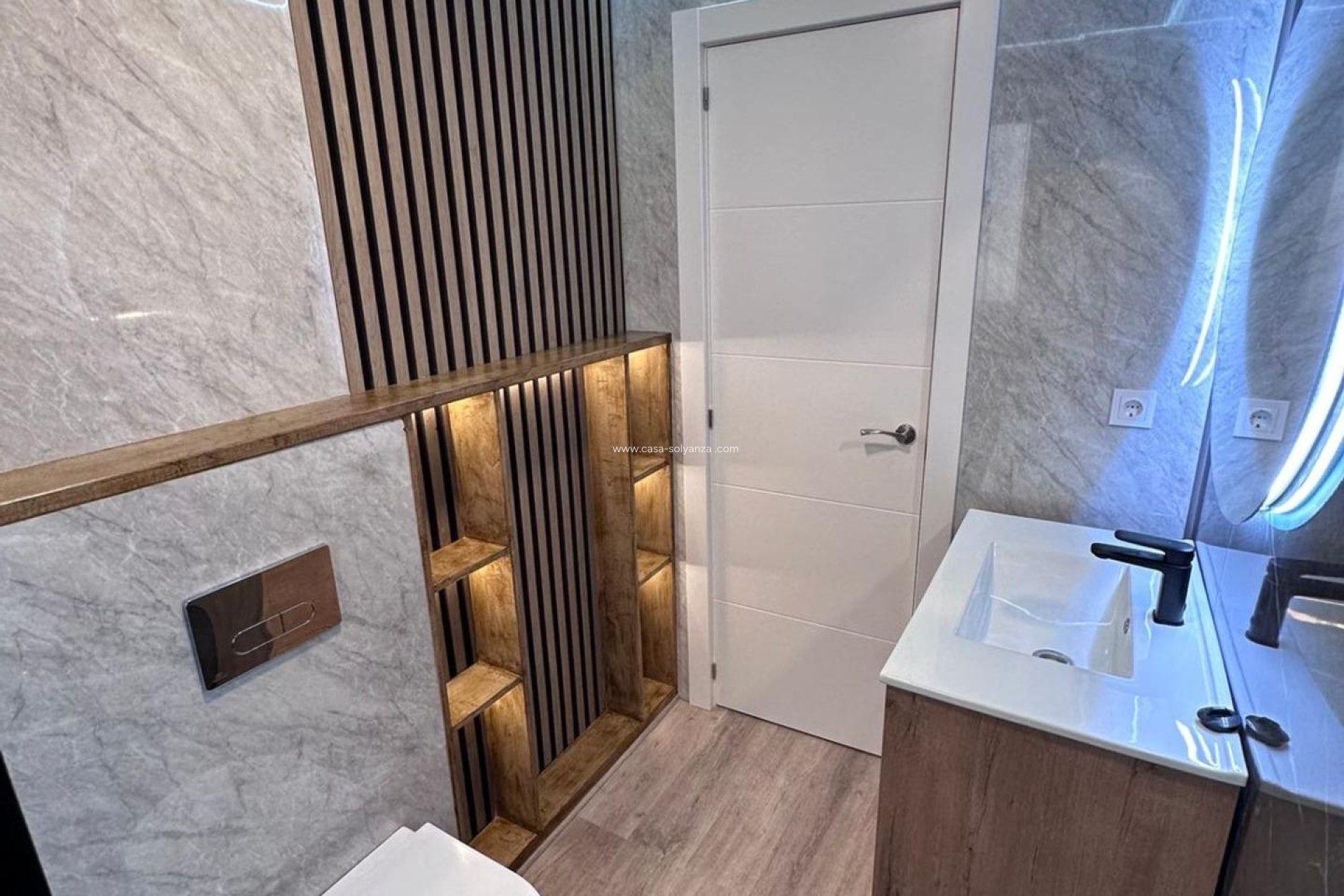 Resale - Apartment / flat - Torrevieja - Estacion Autobuses