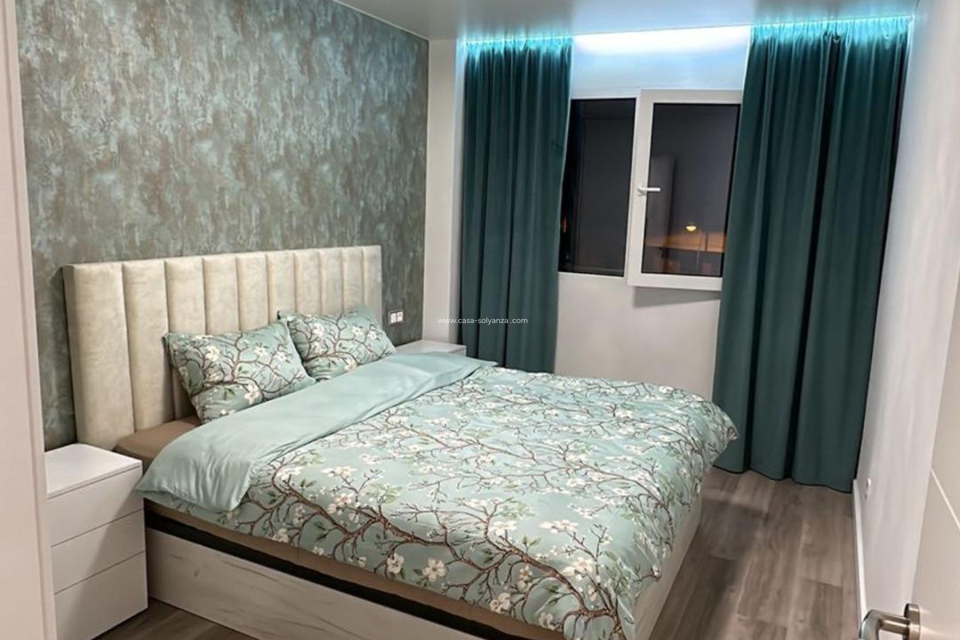 Resale - Apartment / flat - Torrevieja - Estacion Autobuses