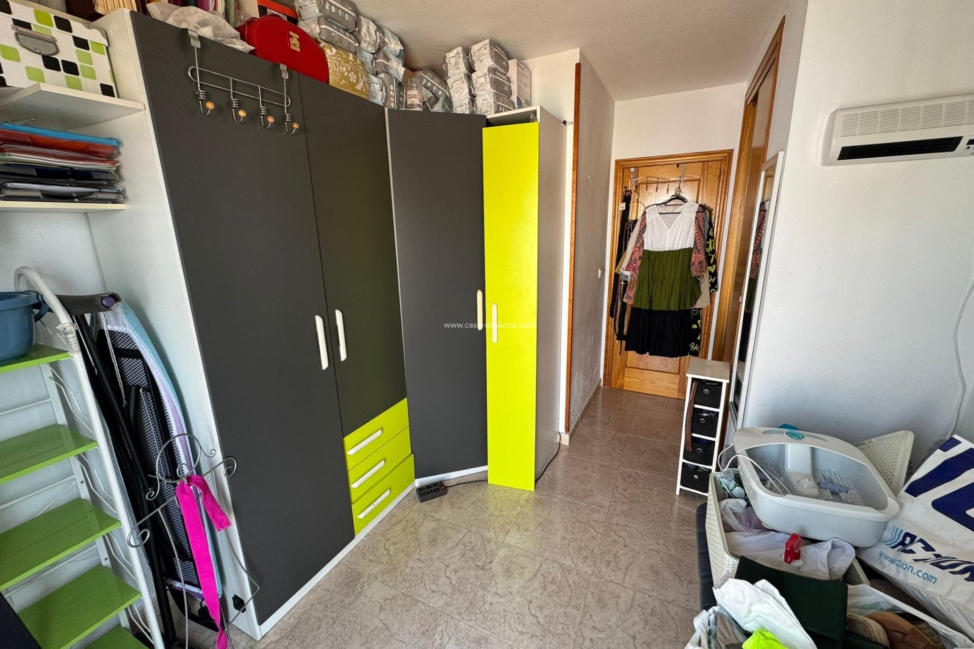 Resale - Apartment / flat - Torrevieja - Estacion Autobuses