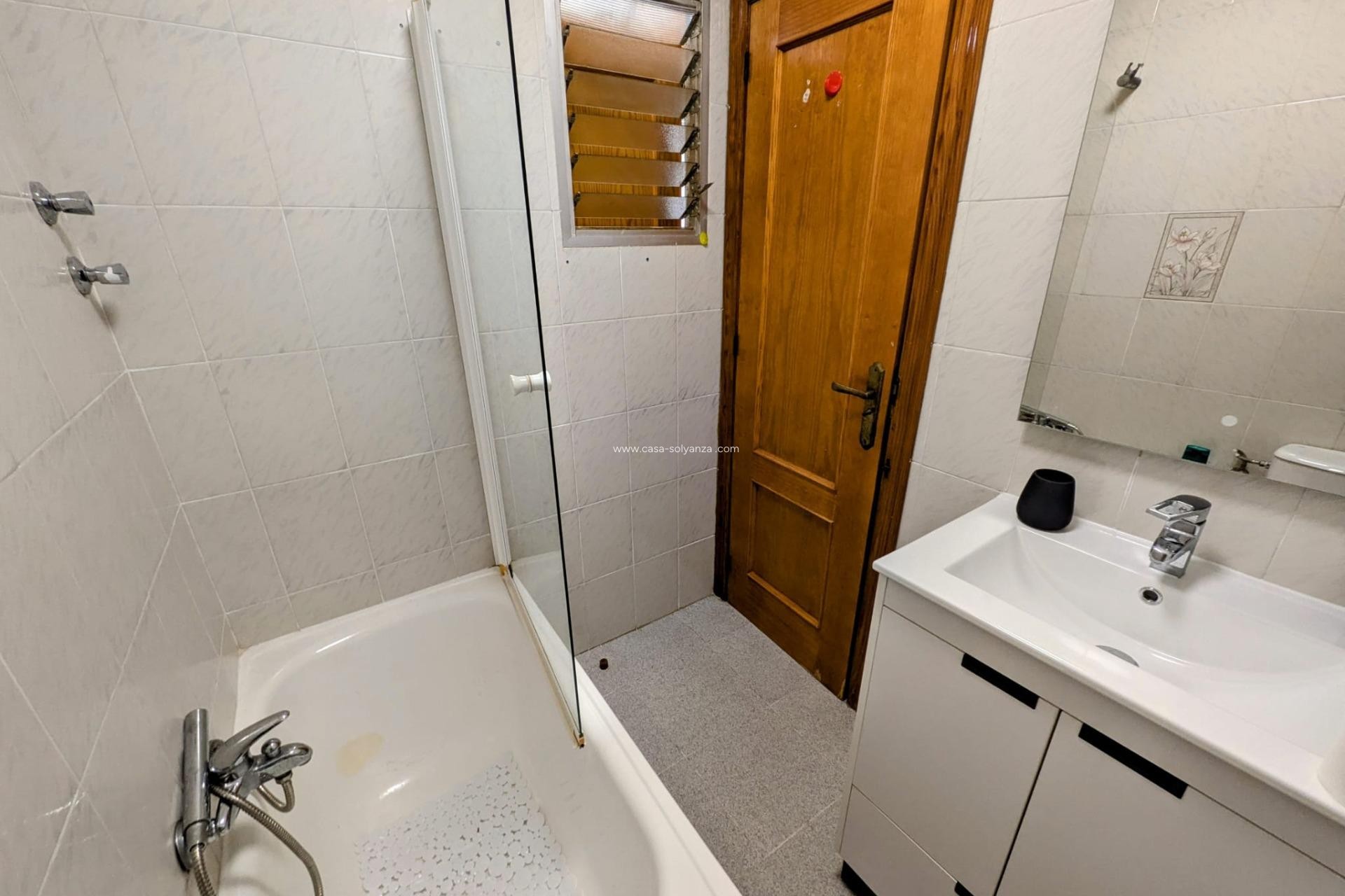 Resale - Apartment / flat - Torrevieja - Estacion Autobuses