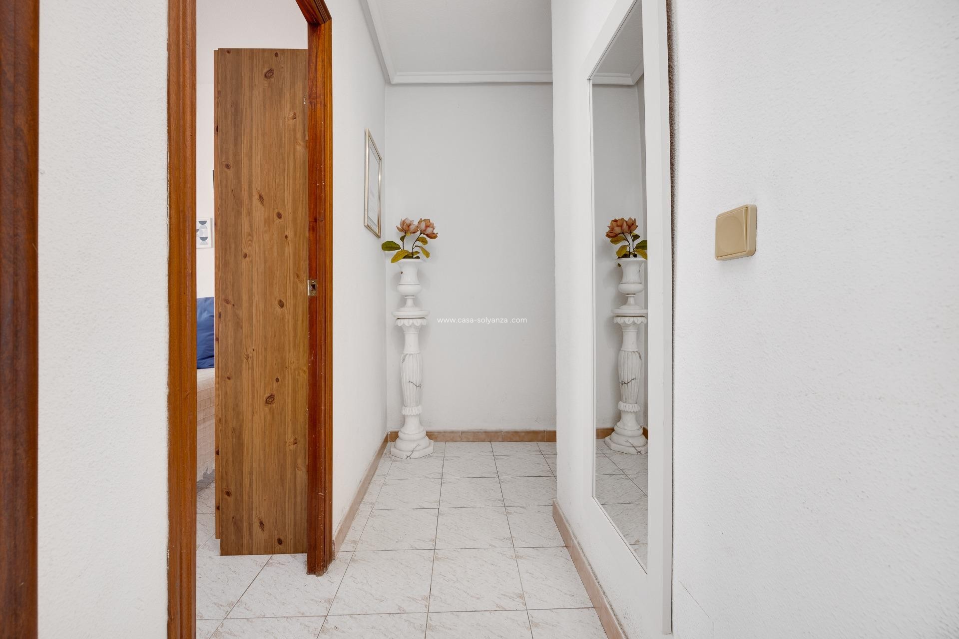 Resale - Apartment / flat - Torrevieja - Estacion Autobuses