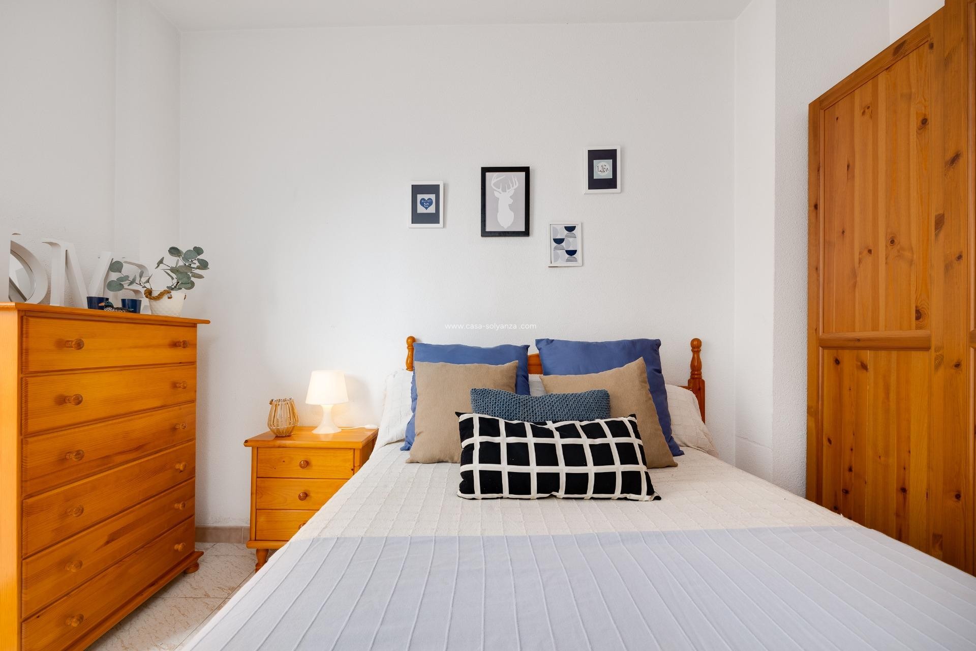 Resale - Apartment / flat - Torrevieja - Estacion Autobuses