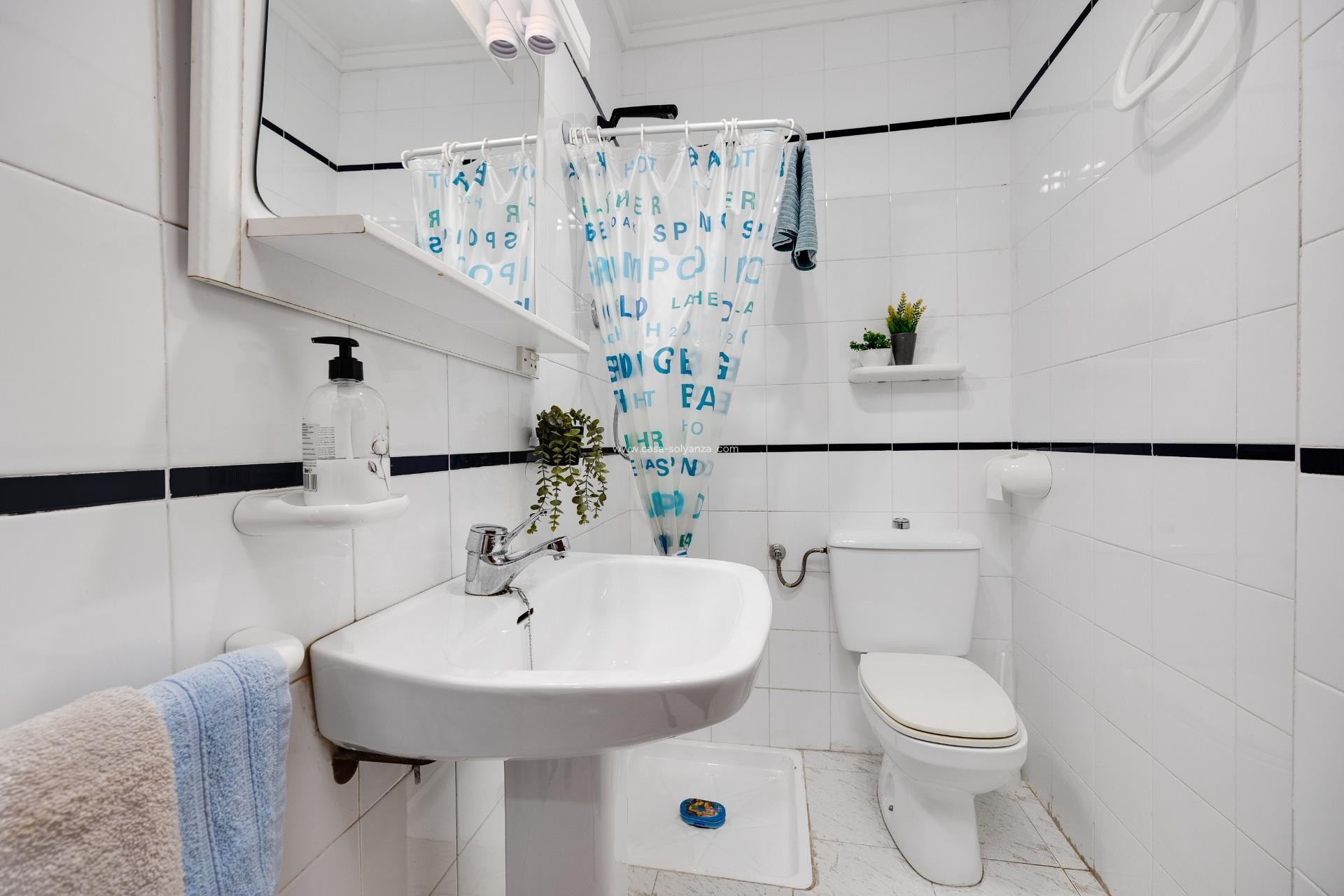 Resale - Apartment / flat - Torrevieja - Estacion Autobuses