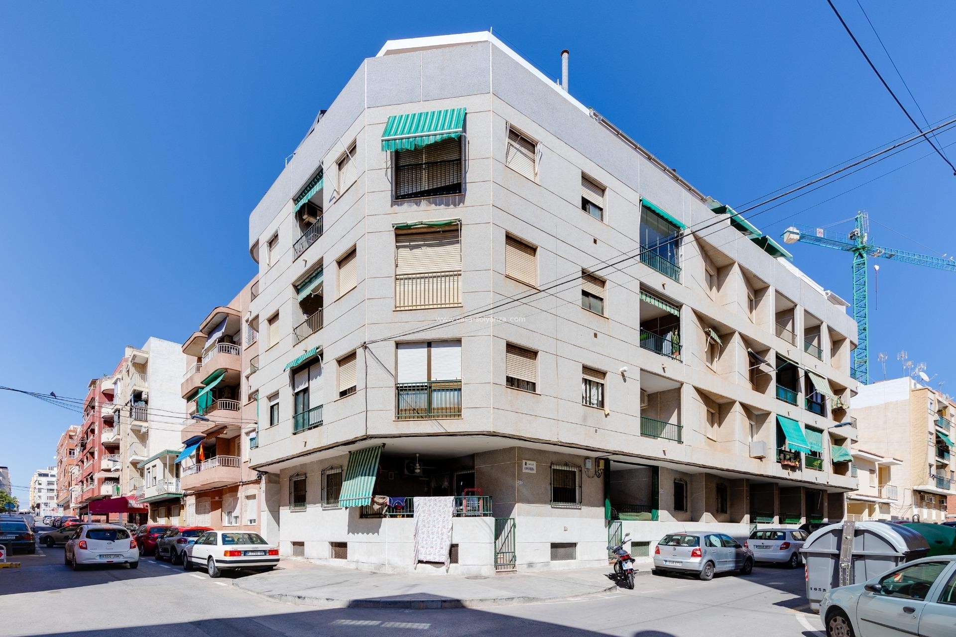 Resale - Apartment / flat - Torrevieja - Estacion Autobuses