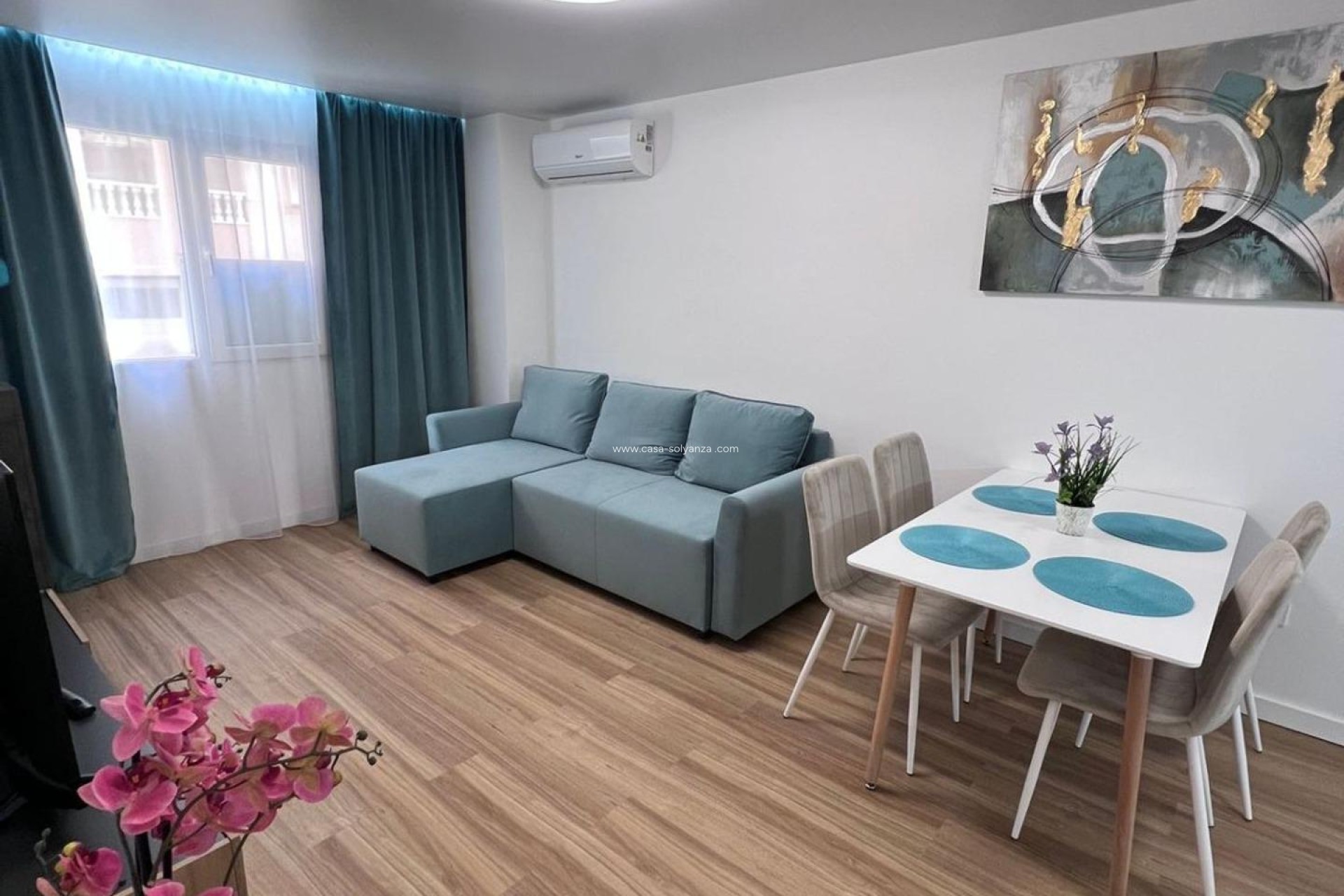 Resale - Apartment / flat - Torrevieja - Estacion Autobuses