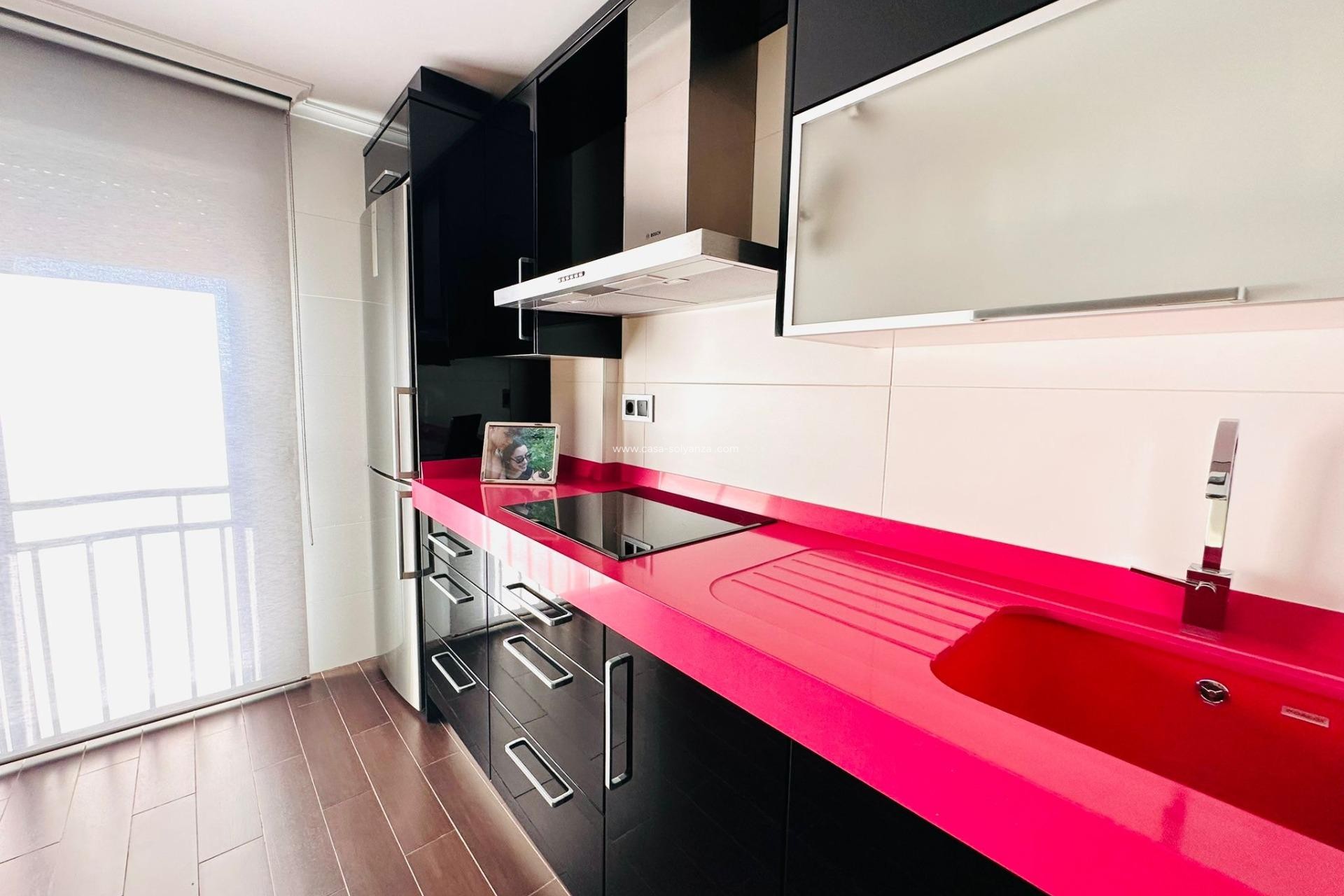 Resale - Apartment / flat - Torrevieja - Estacion Autobuses
