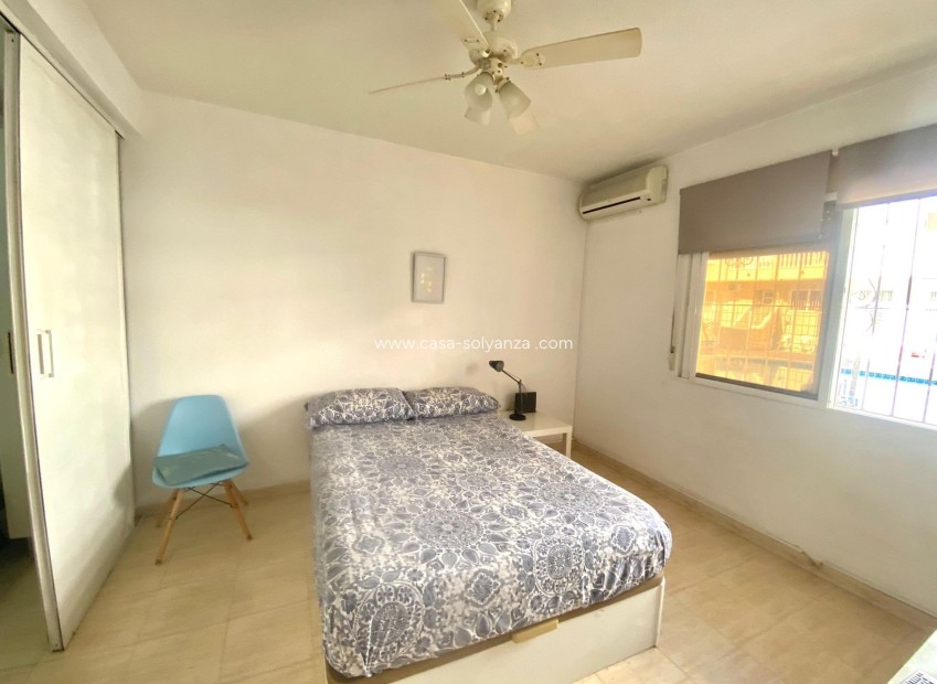 Resale - Apartment / flat - Torrevieja - Estacion Autobuses