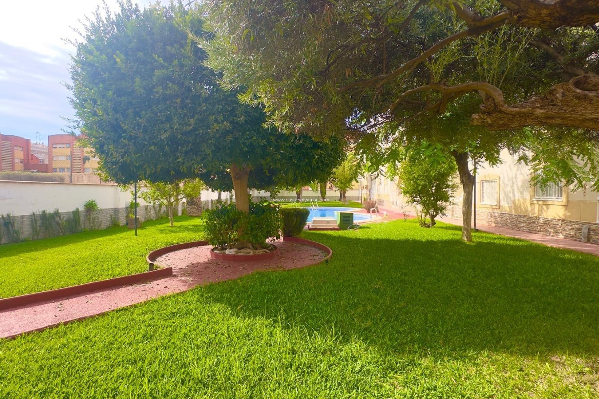 Resale - Apartment / flat - Torrevieja - Estacion Autobuses