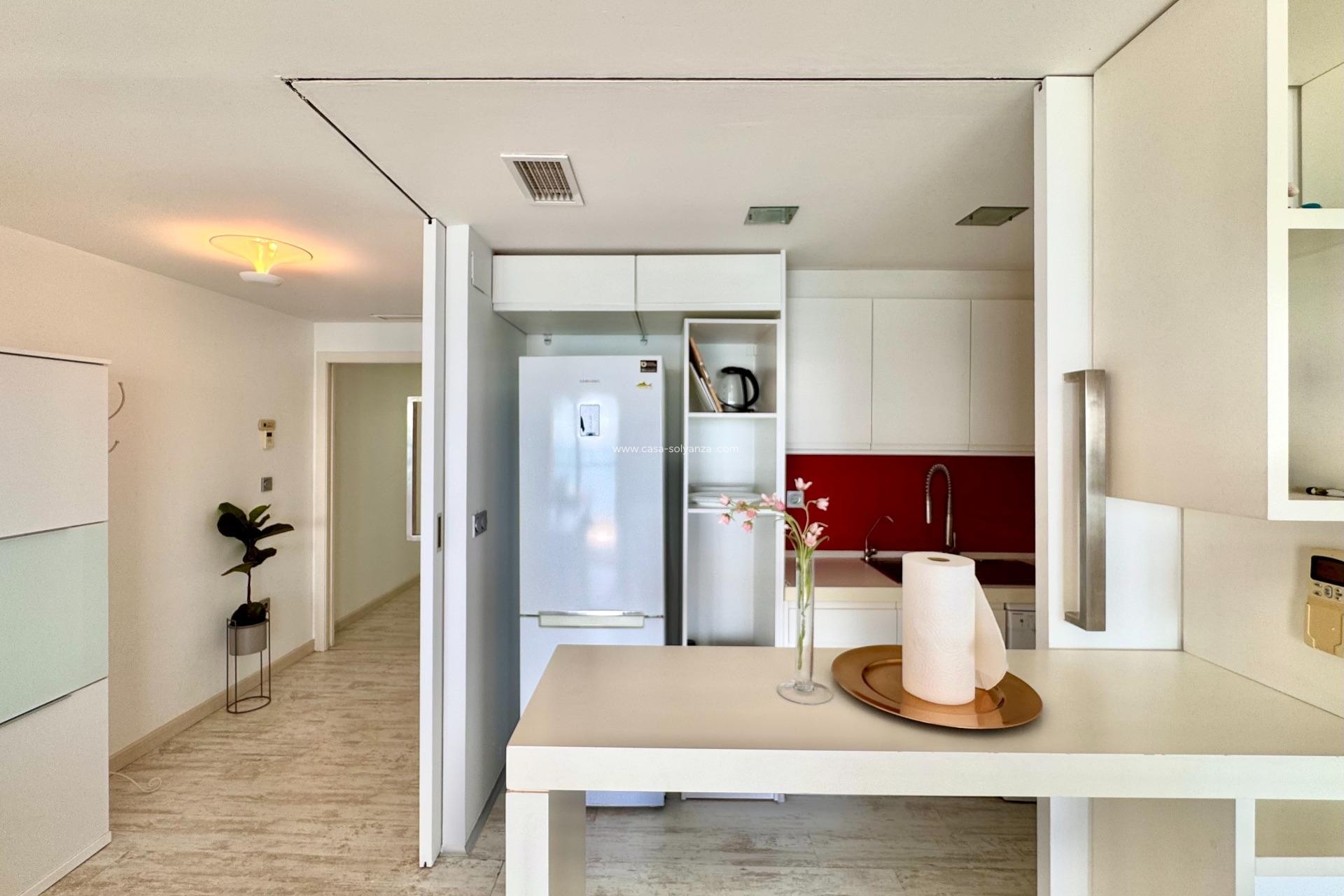 Resale - Apartment / flat - Torrevieja - Estacion Autobuses