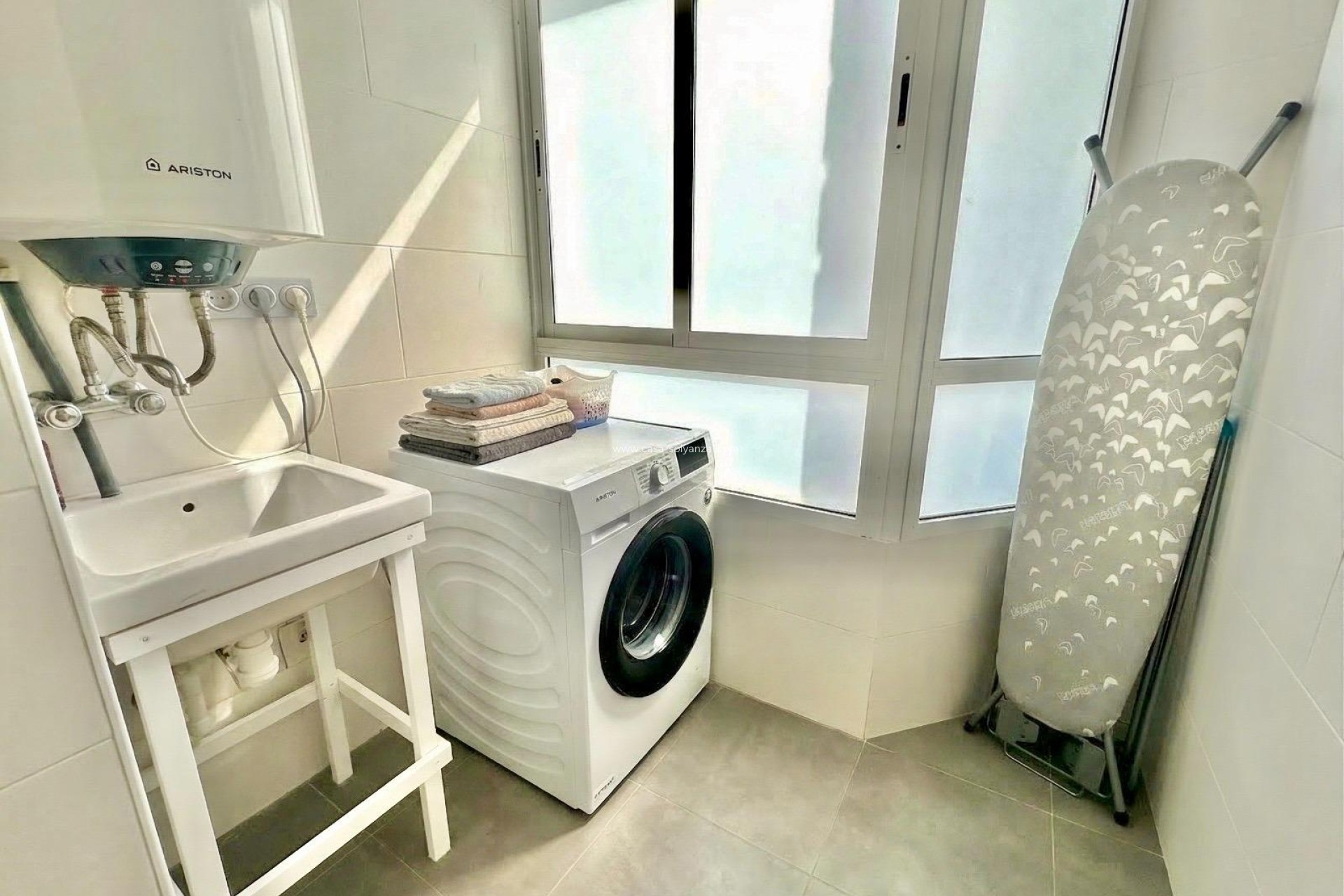 Resale - Apartment / flat - Torrevieja - Estacion Autobuses