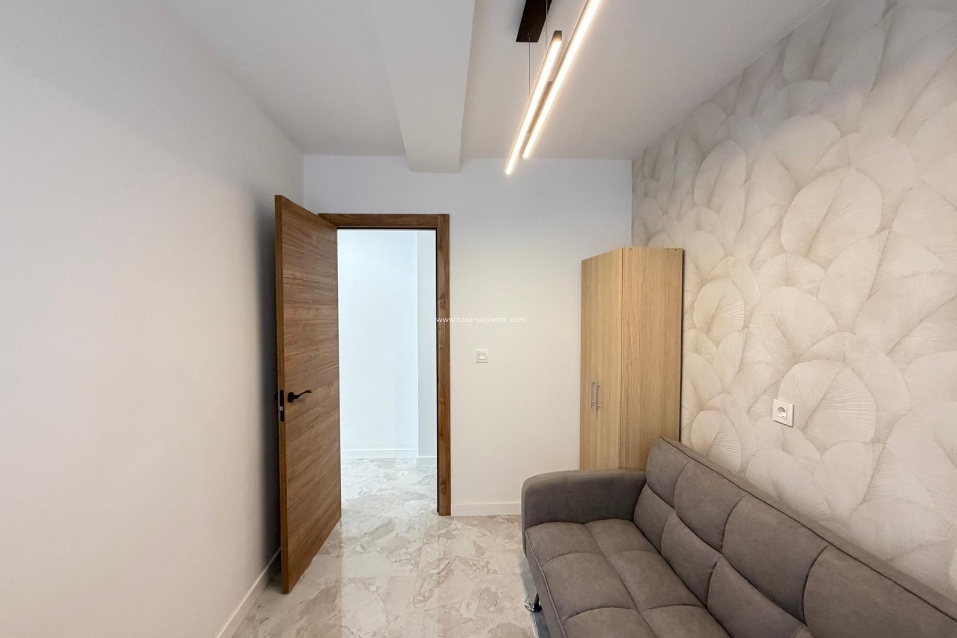 Resale - Apartment / flat - Torrevieja - Estacion Autobuses