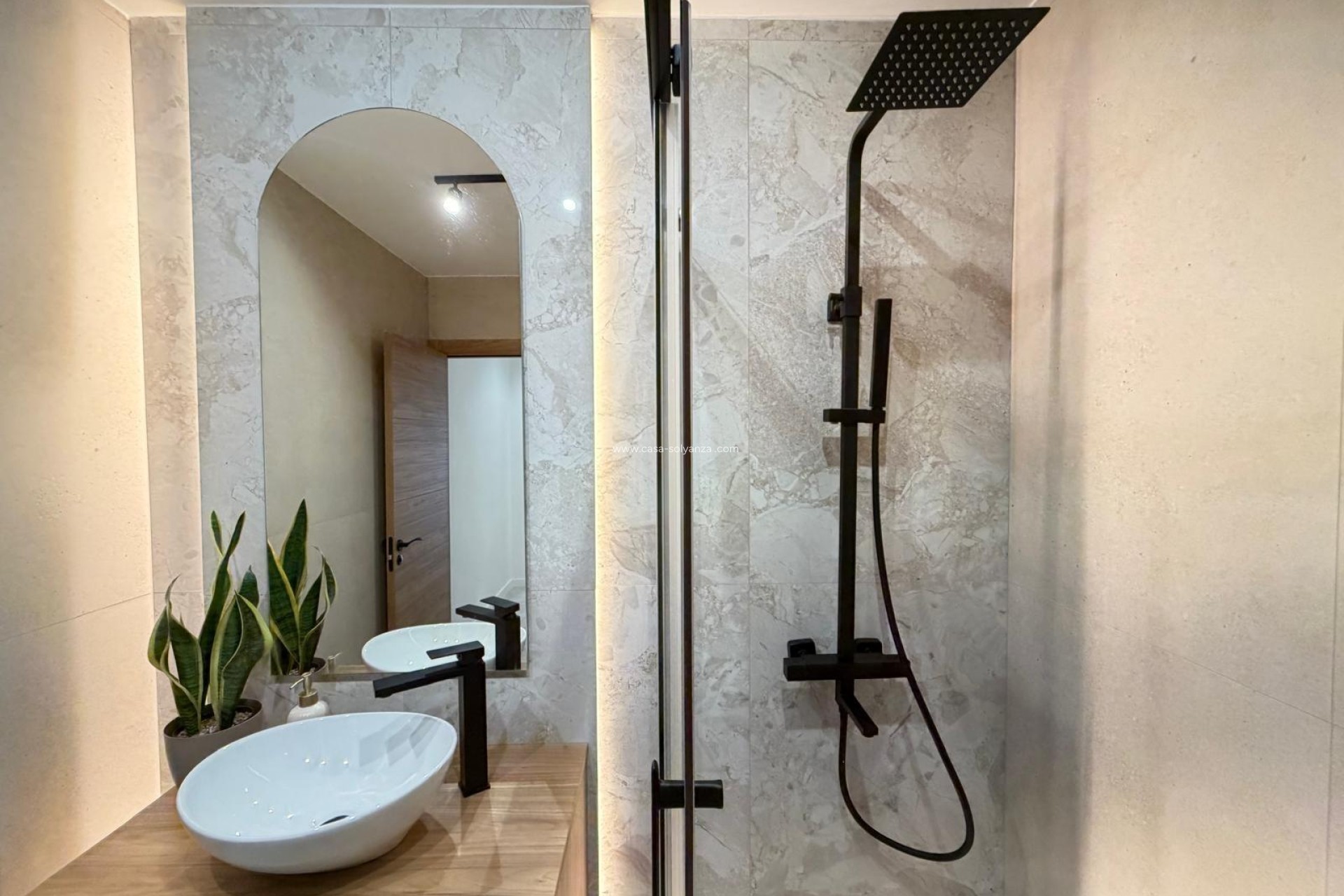 Resale - Apartment / flat - Torrevieja - Estacion Autobuses