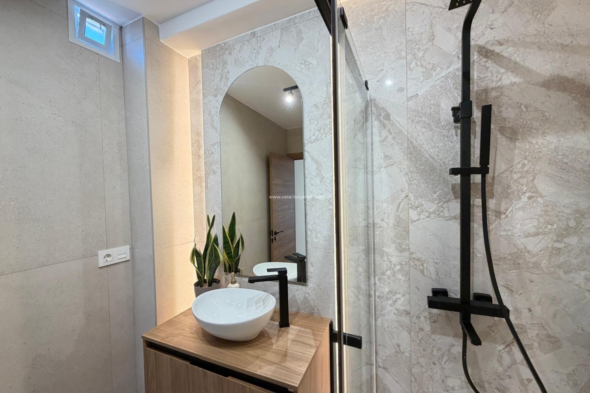 Resale - Apartment / flat - Torrevieja - Estacion Autobuses