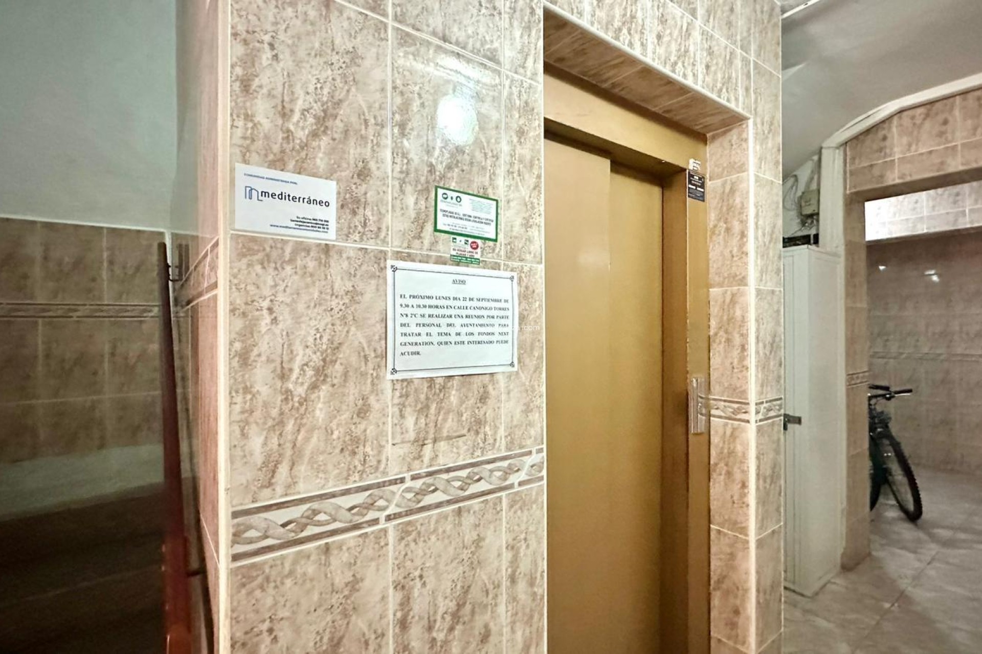 Resale - Apartment / flat - Torrevieja - Estacion Autobuses