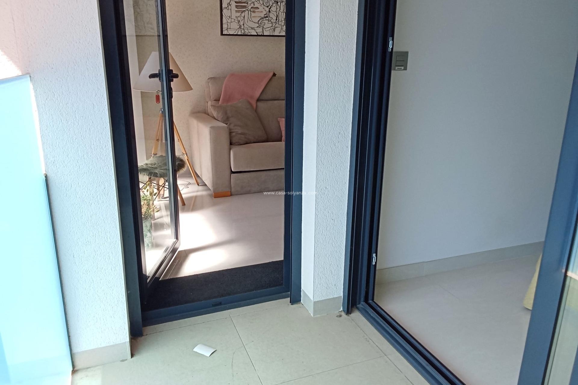 Resale - Apartment / flat - Torrevieja - Estacion Autobuses