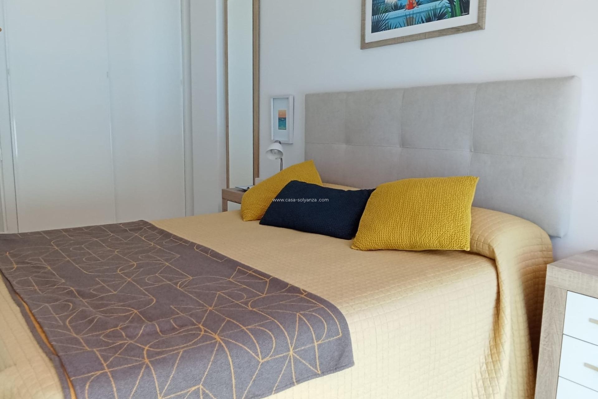 Resale - Apartment / flat - Torrevieja - Estacion Autobuses
