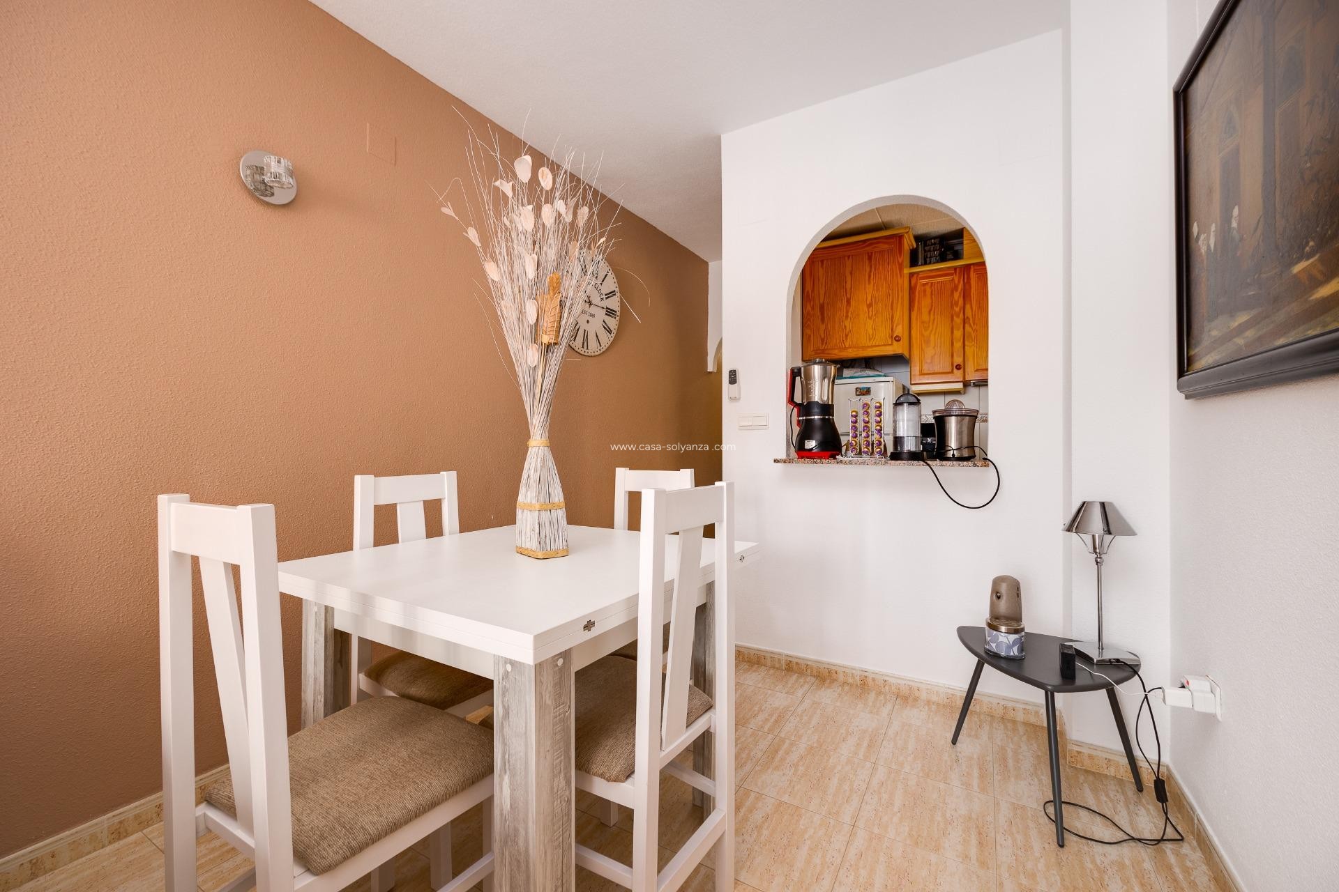 Resale - Apartment / flat - Torrevieja - Estacion Autobuses