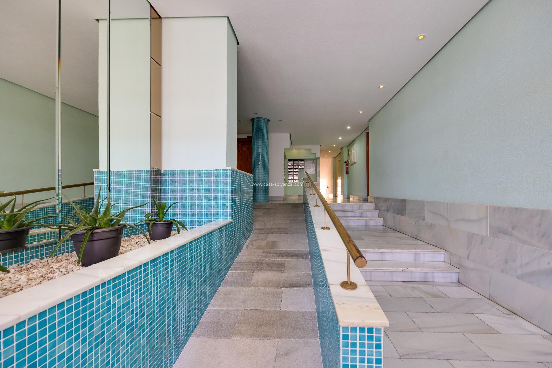 Resale - Apartment / flat - Torrevieja - Estacion Autobuses