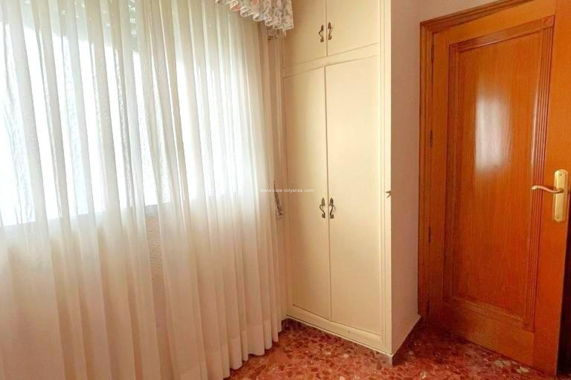 Resale - Apartment / flat - Torrevieja - Estacion Autobuses