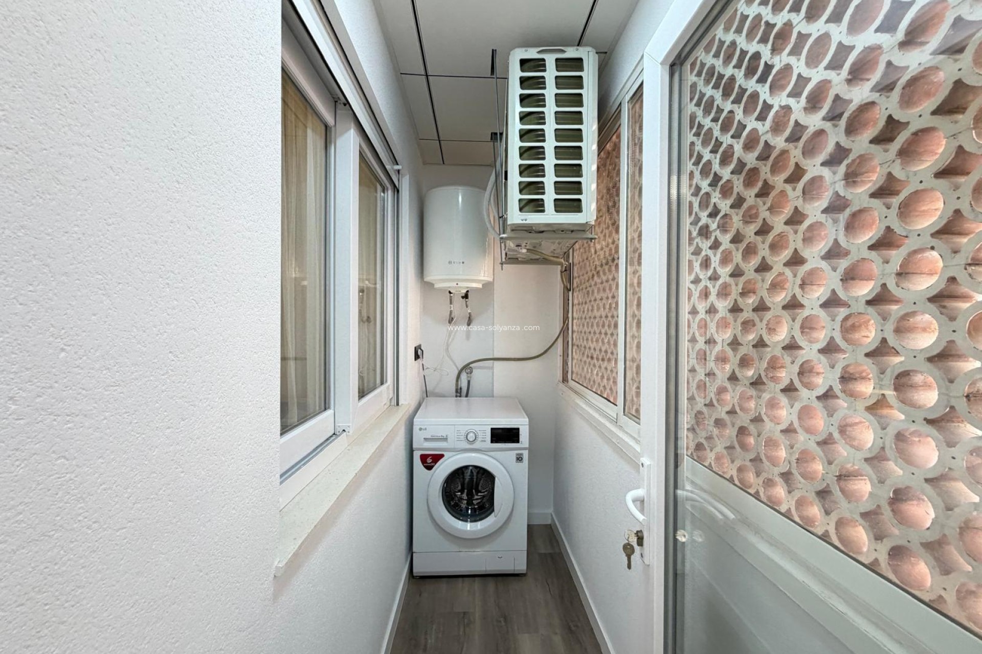 Resale - Apartment / flat - Torrevieja - Estacion Autobuses