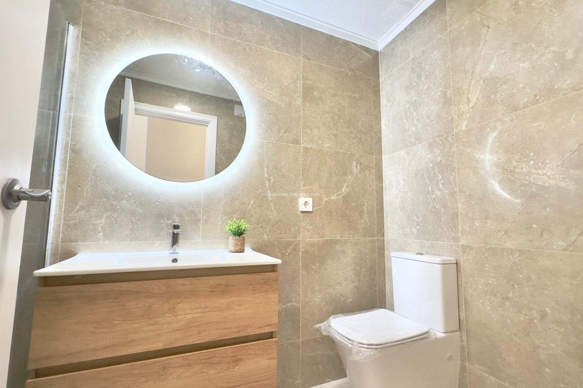 Resale - Apartment / flat - Torrevieja - Estacion Autobuses