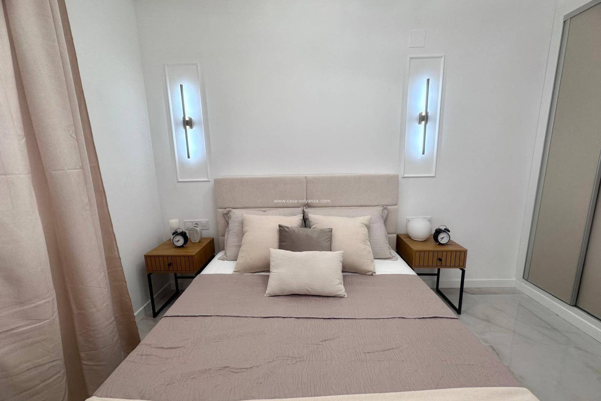 Resale - Apartment / flat - Torrevieja - Estacion Autobuses
