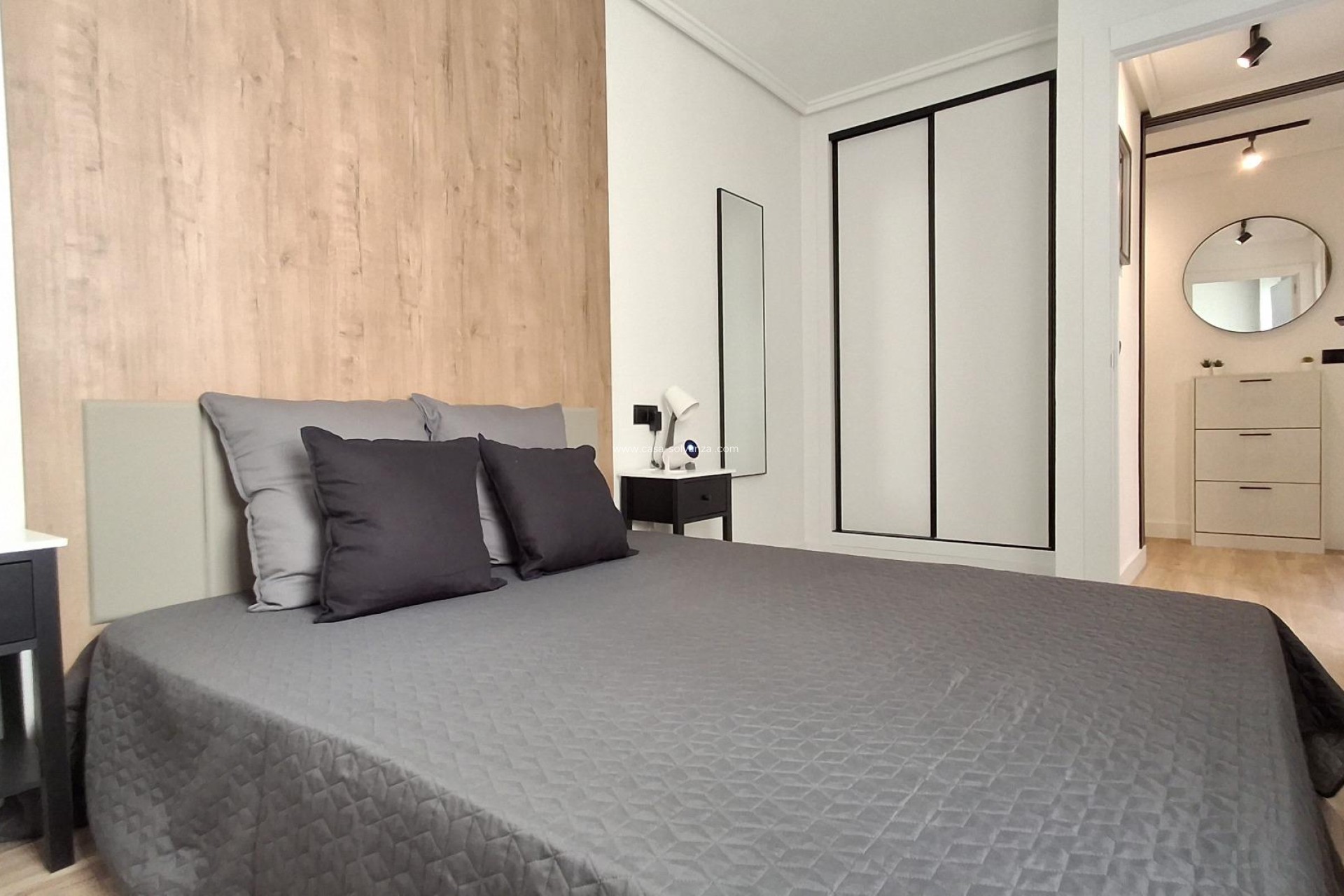 Resale - Apartment / flat - Torrevieja - Habaneras