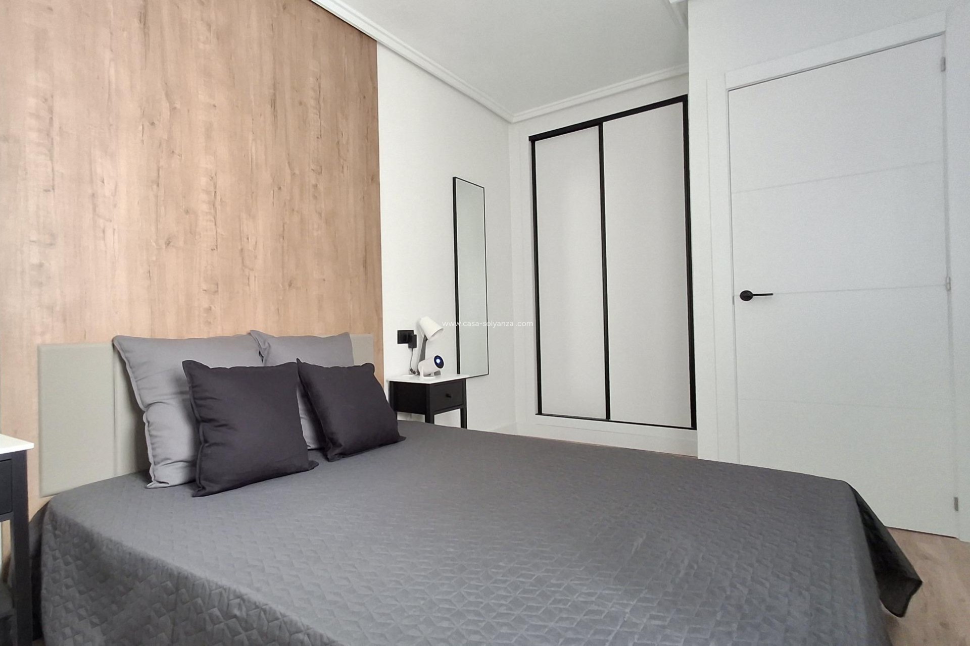 Resale - Apartment / flat - Torrevieja - Habaneras