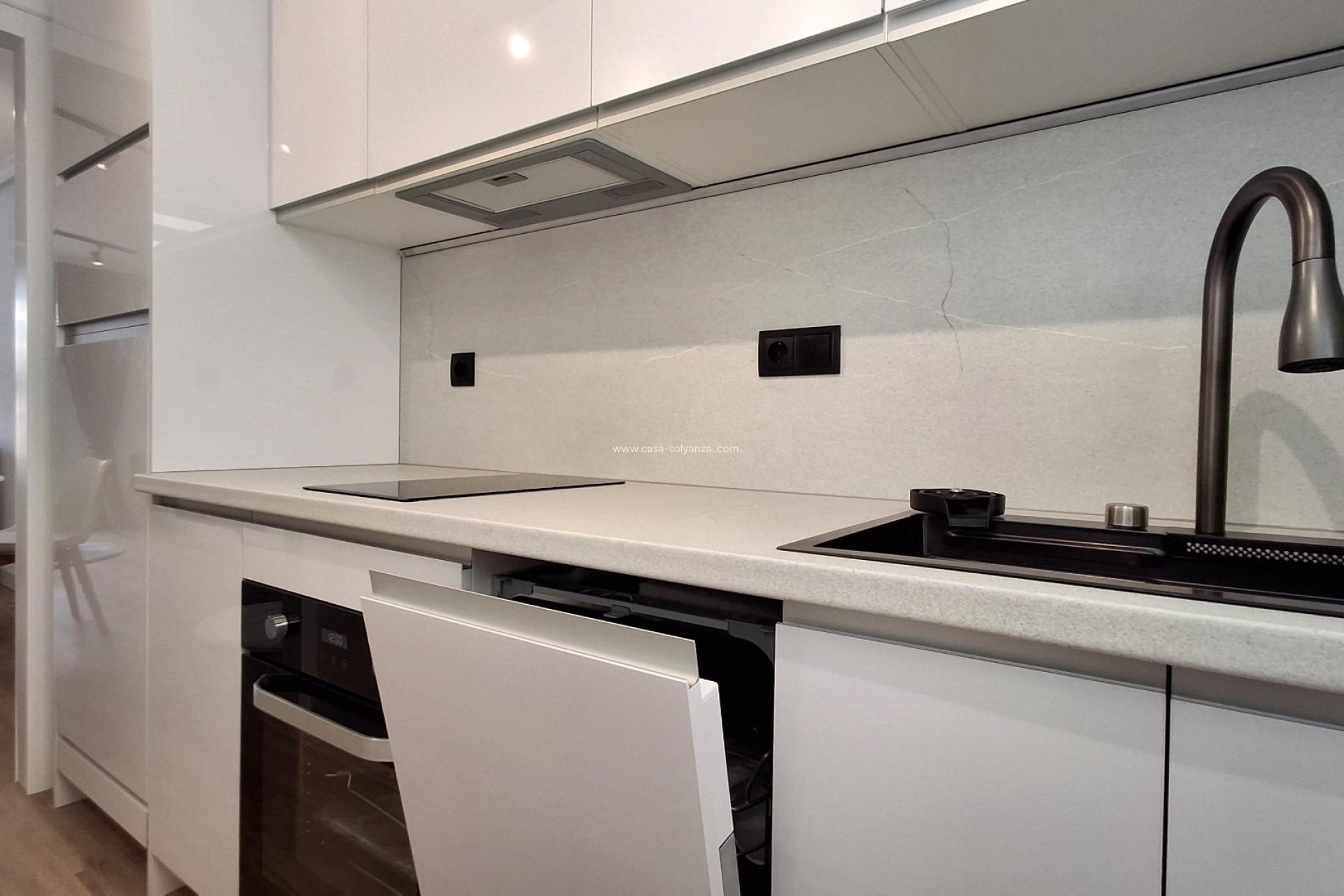 Resale - Apartment / flat - Torrevieja - Habaneras