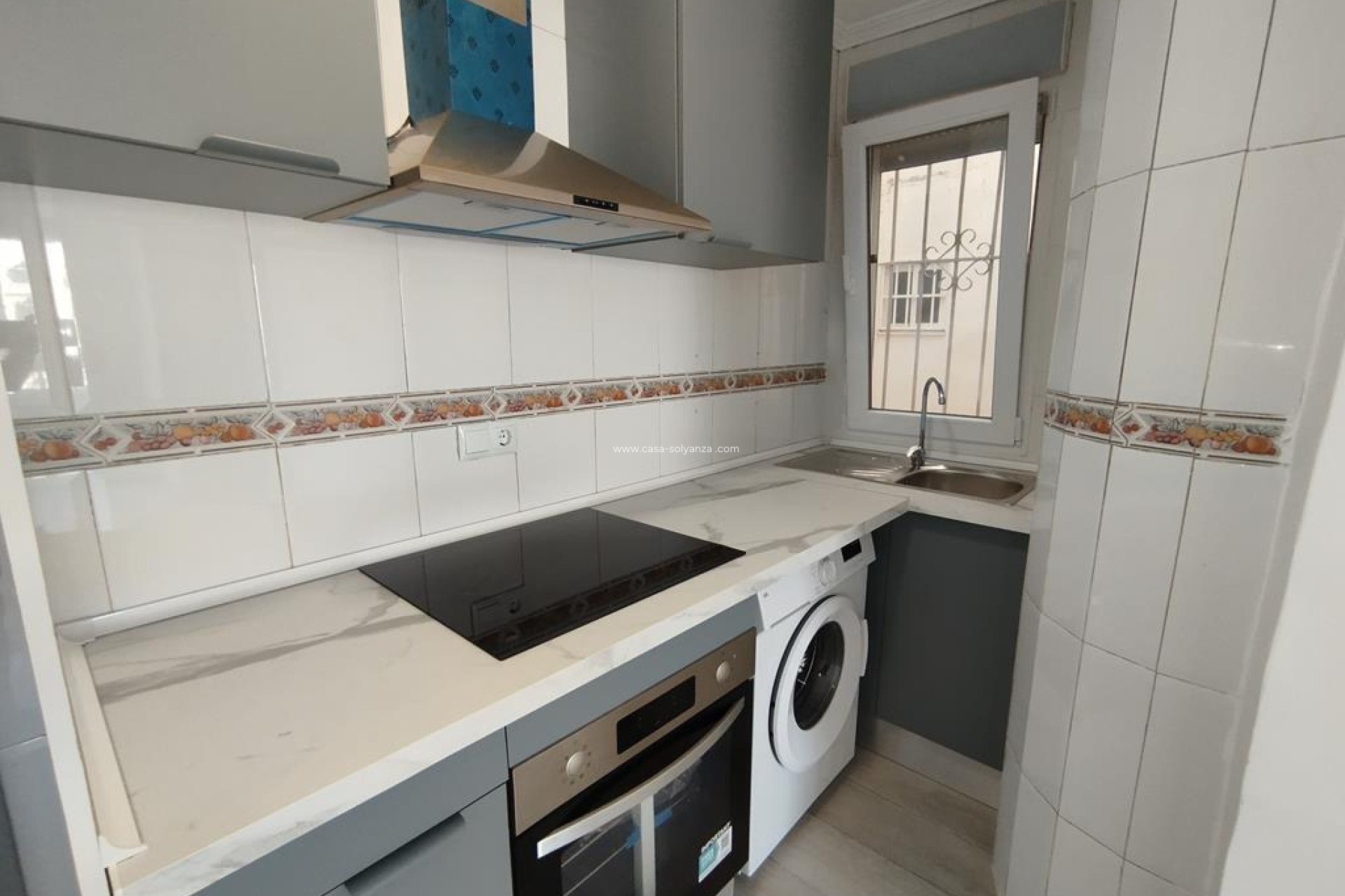Resale - Apartment / flat - Torrevieja - Habaneras
