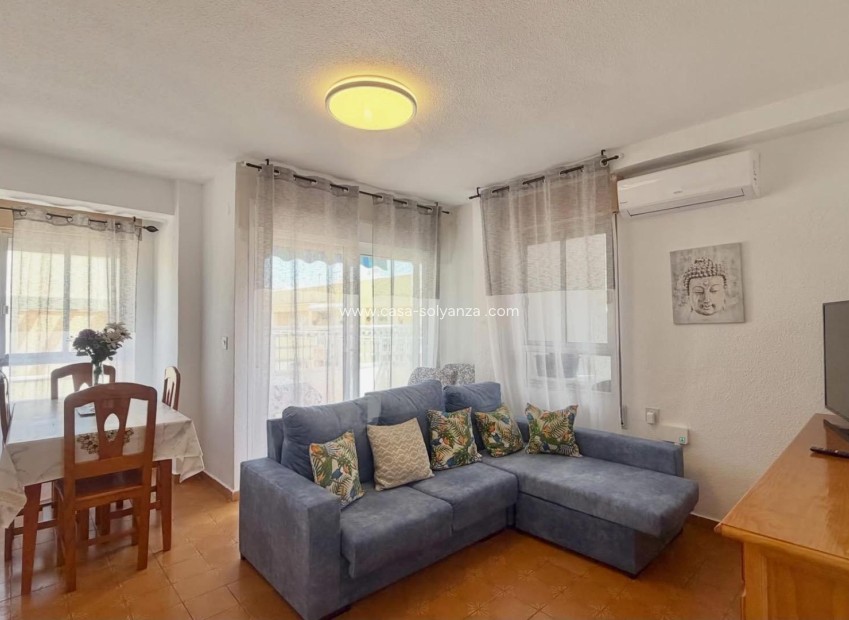Resale - Apartment / flat - Torrevieja - Habaneras