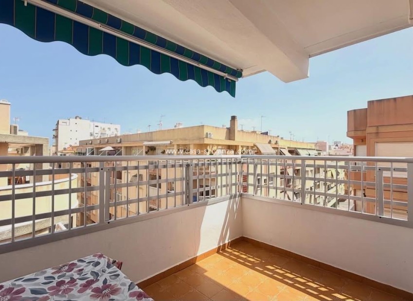 Resale - Apartment / flat - Torrevieja - Habaneras