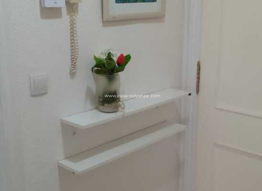 Resale - Apartment / flat - Torrevieja - Habaneras