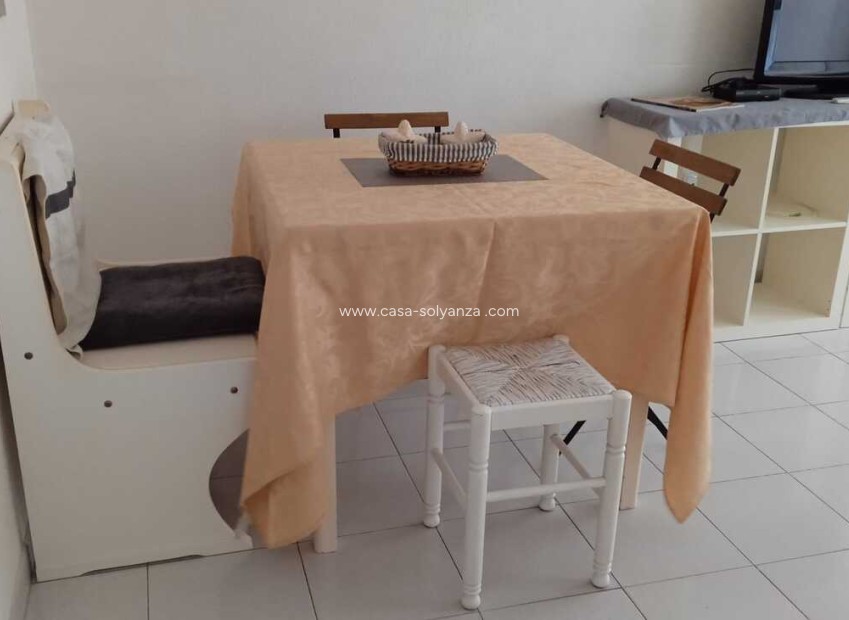 Resale - Apartment / flat - Torrevieja - Habaneras
