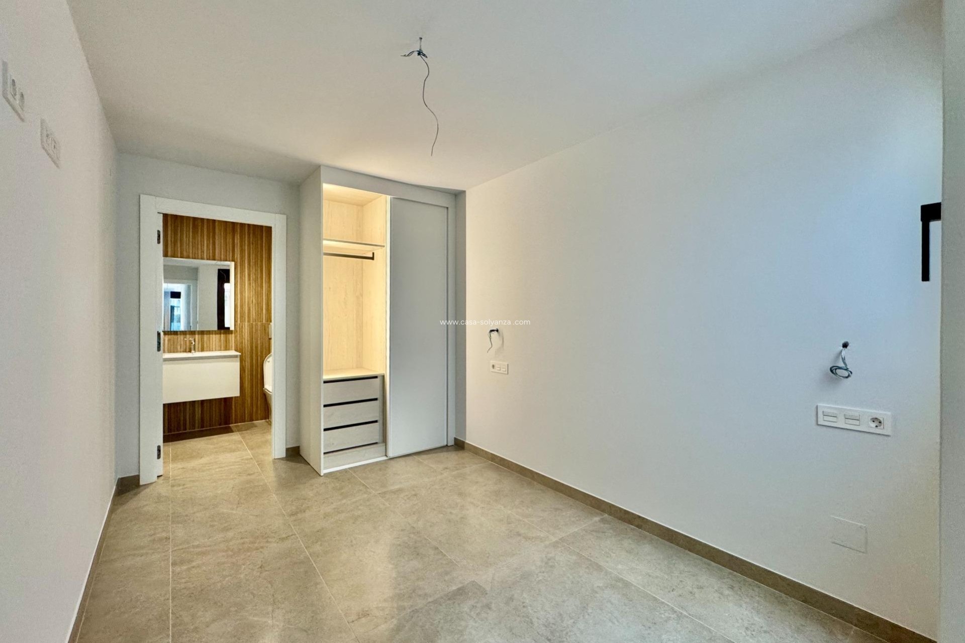 Resale - Apartment / flat - Torrevieja - Habaneras
